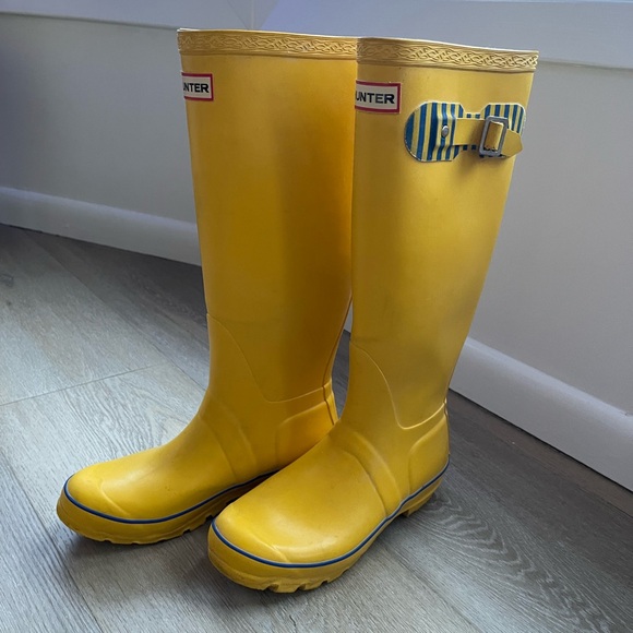 Hunter Festival Yellow Tall Rainboots - Picture 2 of 6